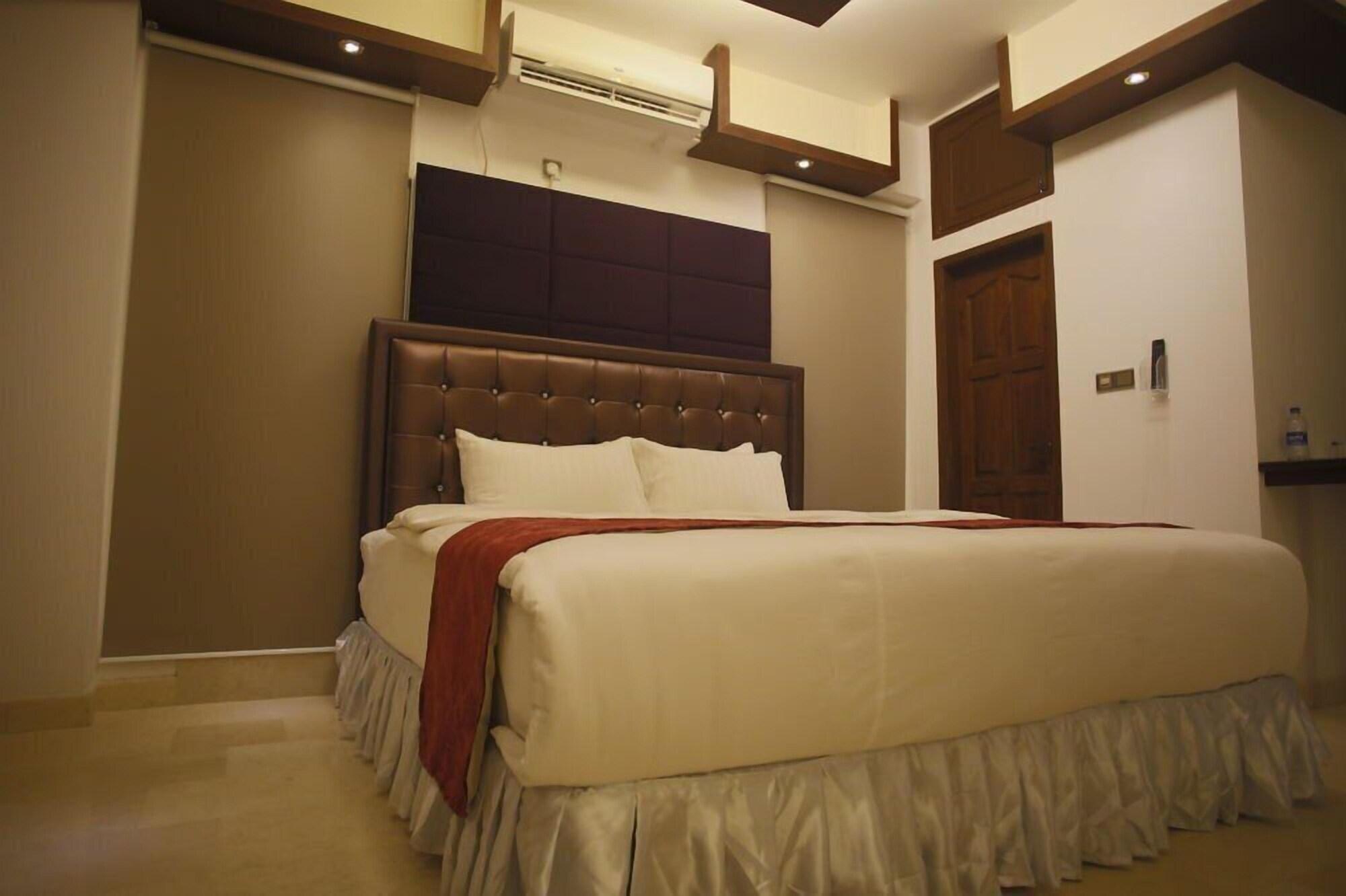 Monsoon Inn Dhaka Buitenkant foto